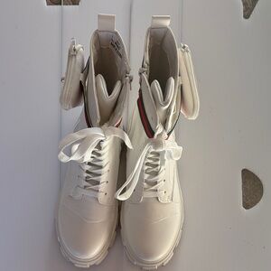 Rouge Helium White Combat Boots